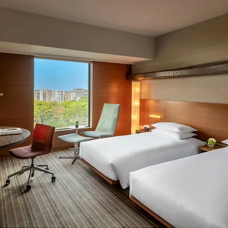 Hyatt Regency Tokyo Hotel Exterior photo